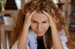 Read more about the article Things to do when suffering from migraines